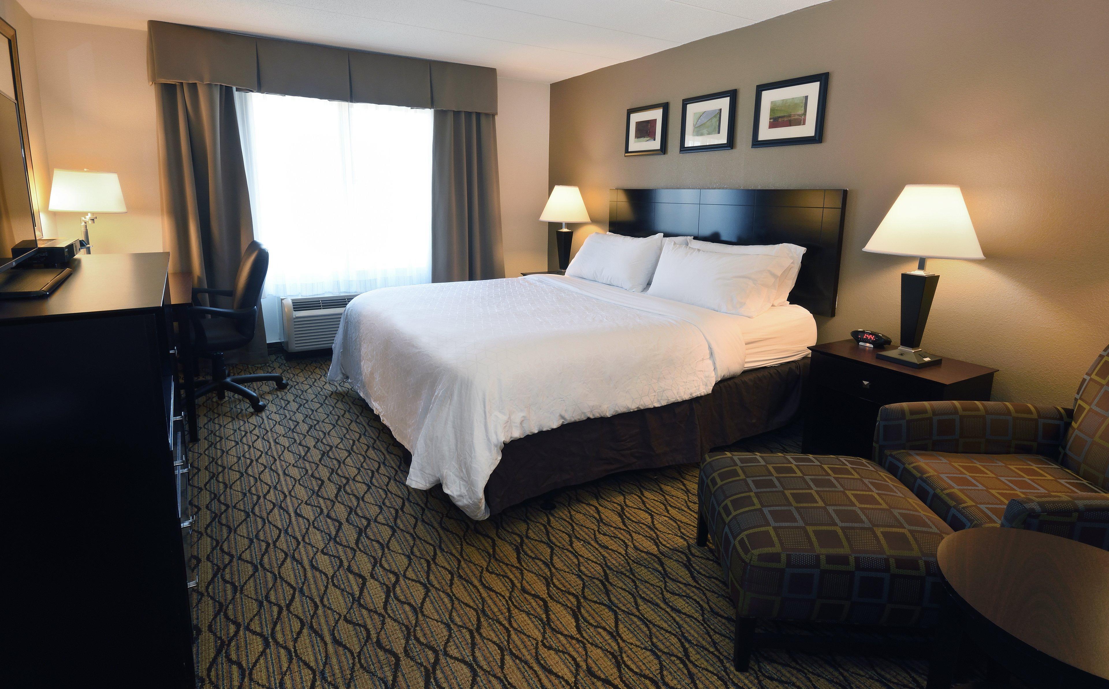 Holiday Inn Express Milford By Ihg Exterior photo