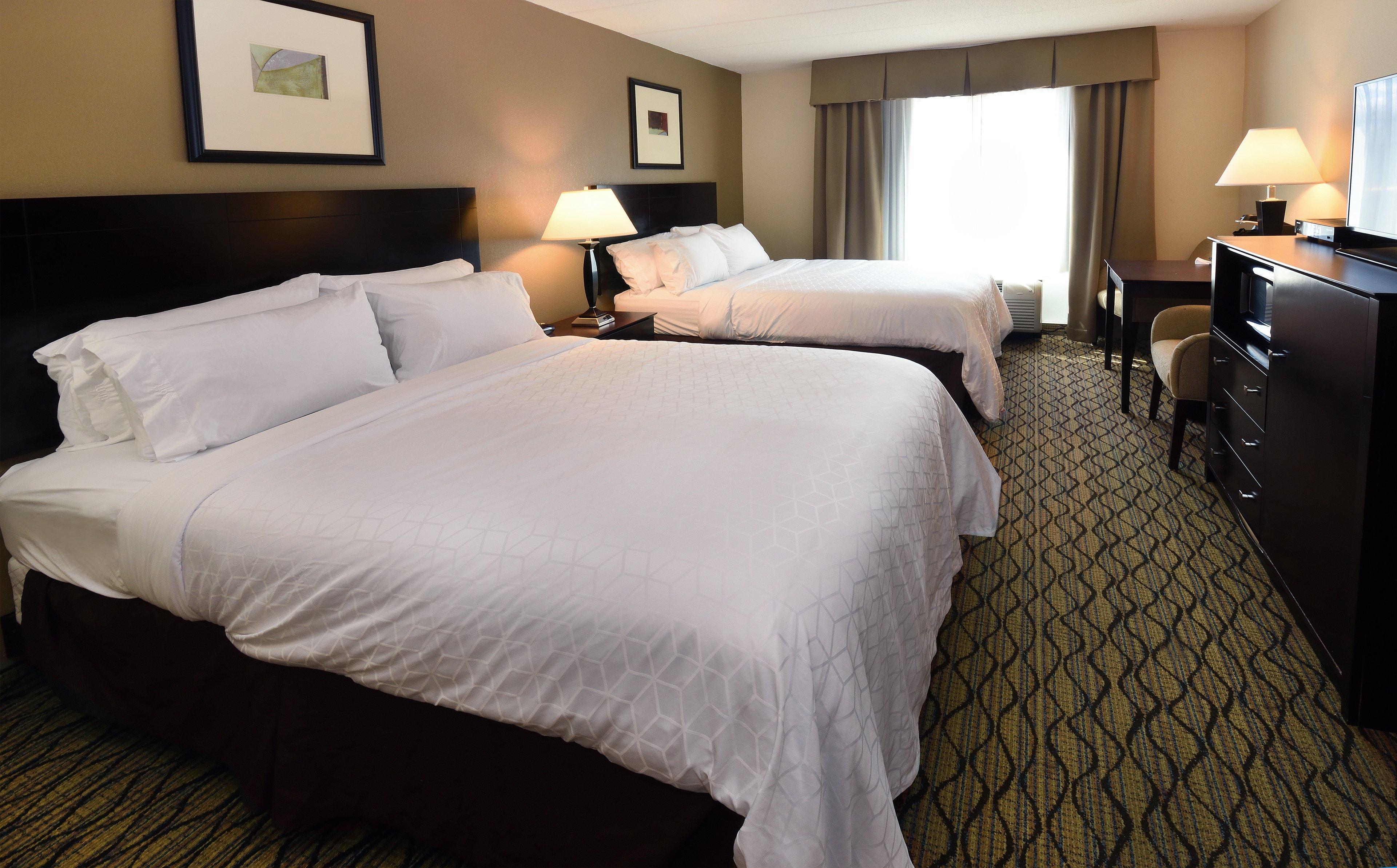 Holiday Inn Express Milford By Ihg Exterior photo