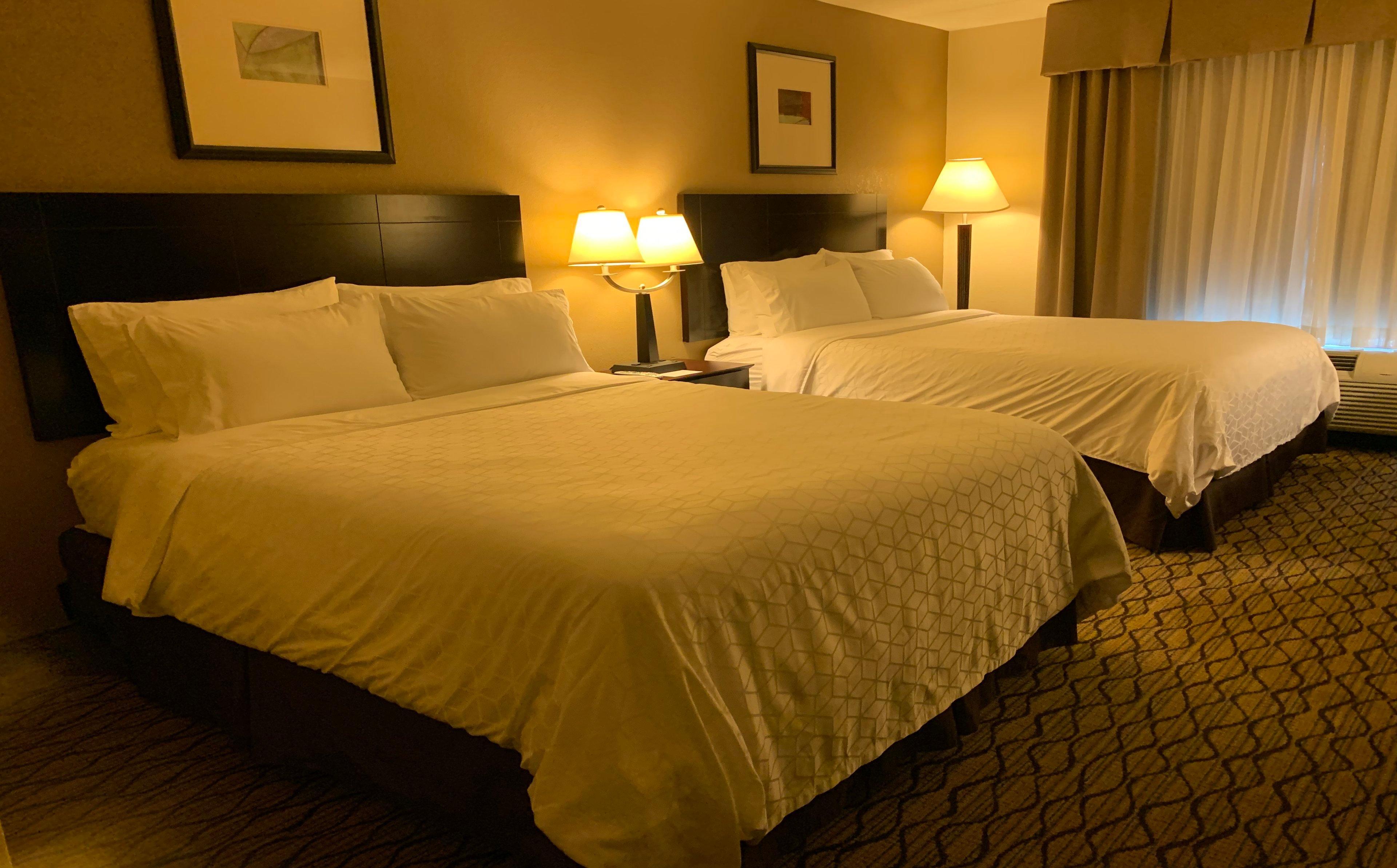 Holiday Inn Express Milford By Ihg Exterior photo