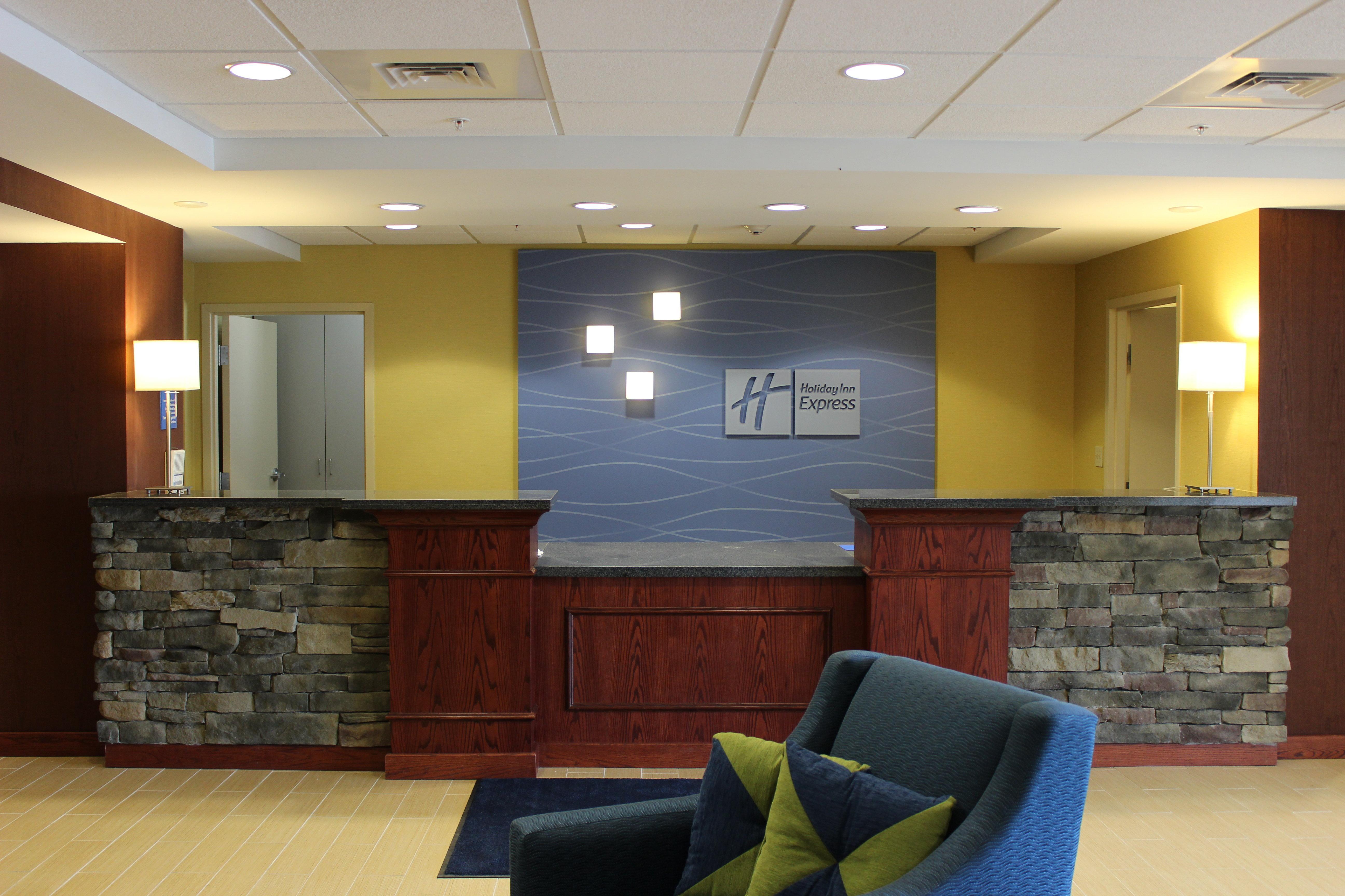 Holiday Inn Express Milford By Ihg Exterior photo