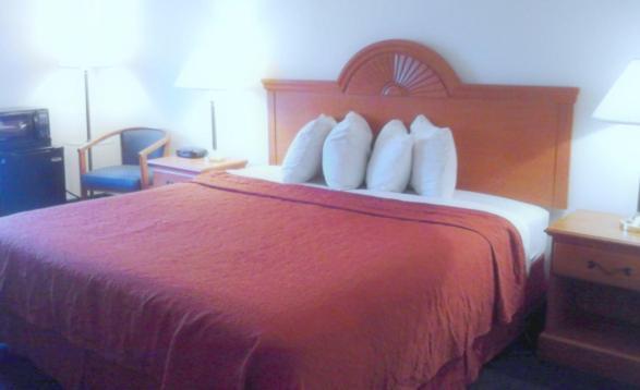Holiday Inn Express Milford By Ihg Room photo