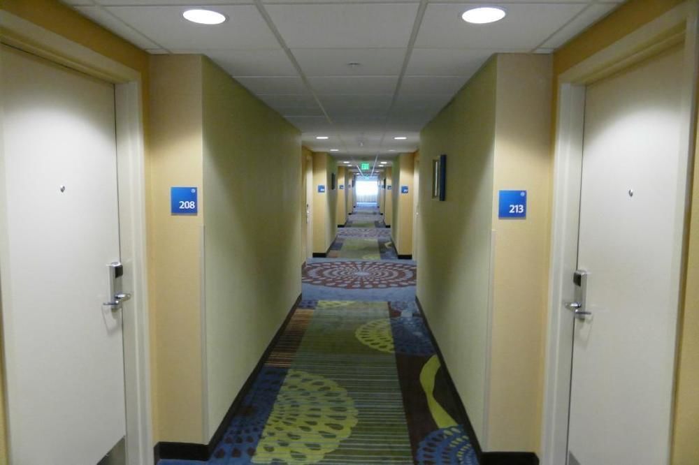 Holiday Inn Express Milford By Ihg Exterior photo